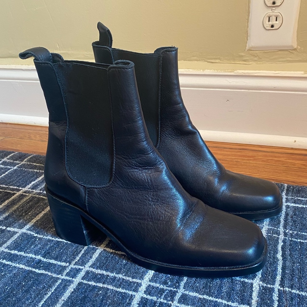 L’Intervalle Block Heel Chelsea Boots